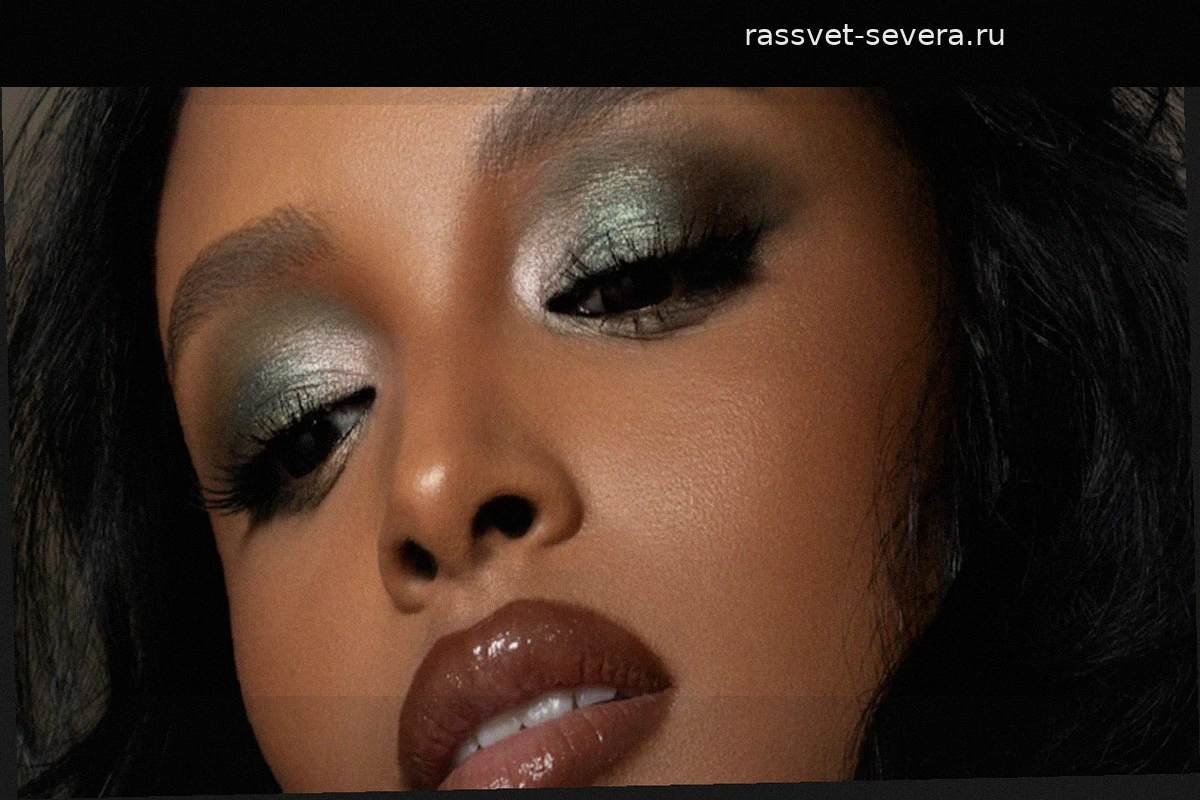 Сияние камней: Как носить jewel eyes этой осенью