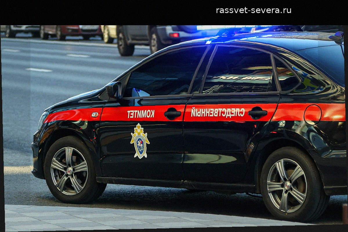 В Екатеринбурге под окнами многоэтажки обнаружили погибшего мужчину