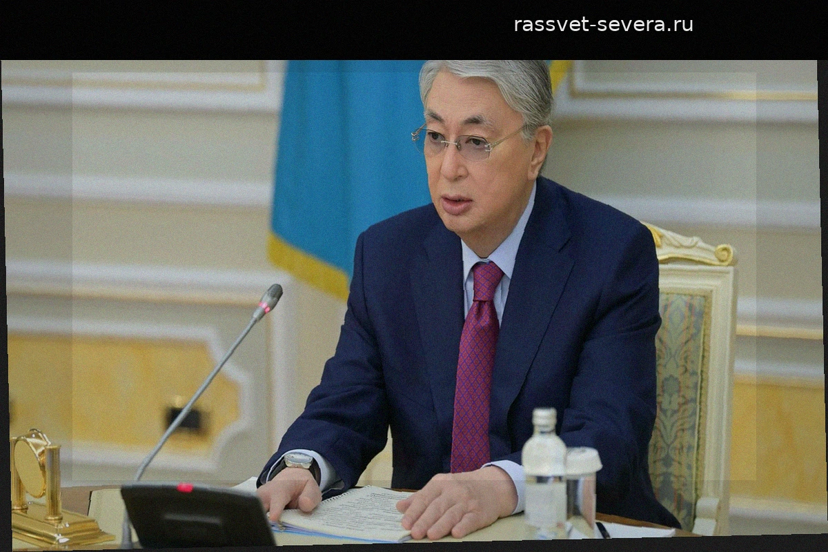 Президент Казахстана освободил от должностей руководство Минобороны