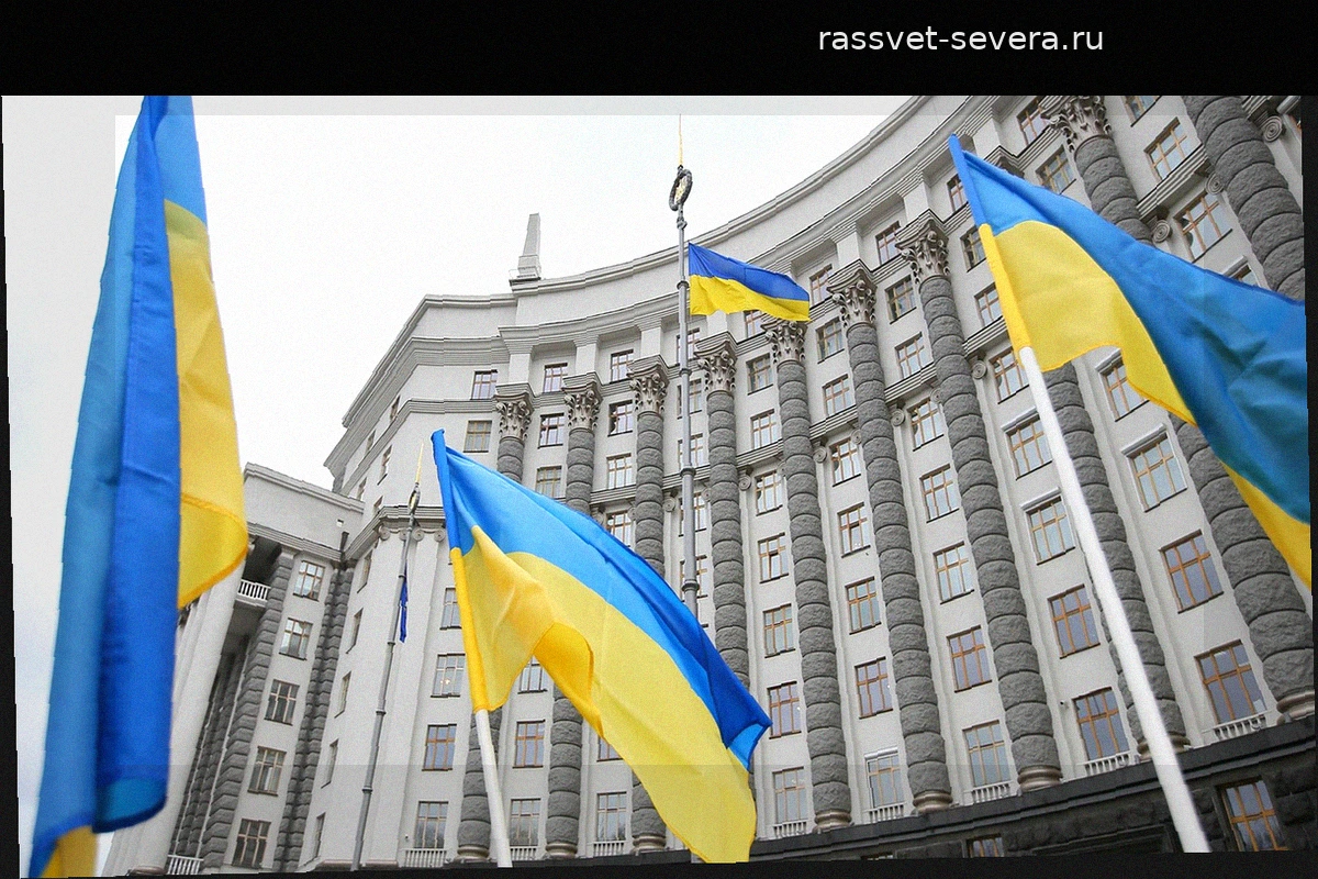 Украина выделит на образование в 15 раз меньше средств, чем на нужды армии