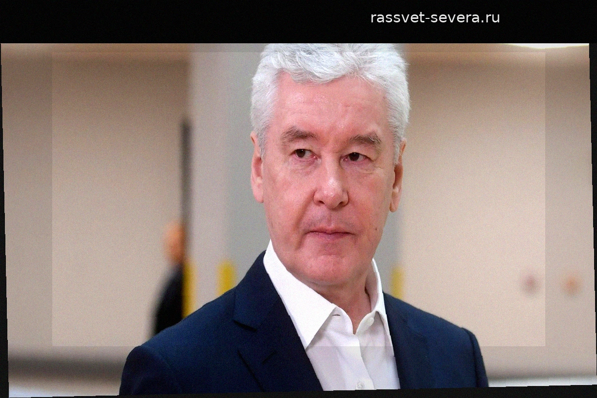 Сергей Собянин посетил московский Штаб общественной поддержки «Единой России»