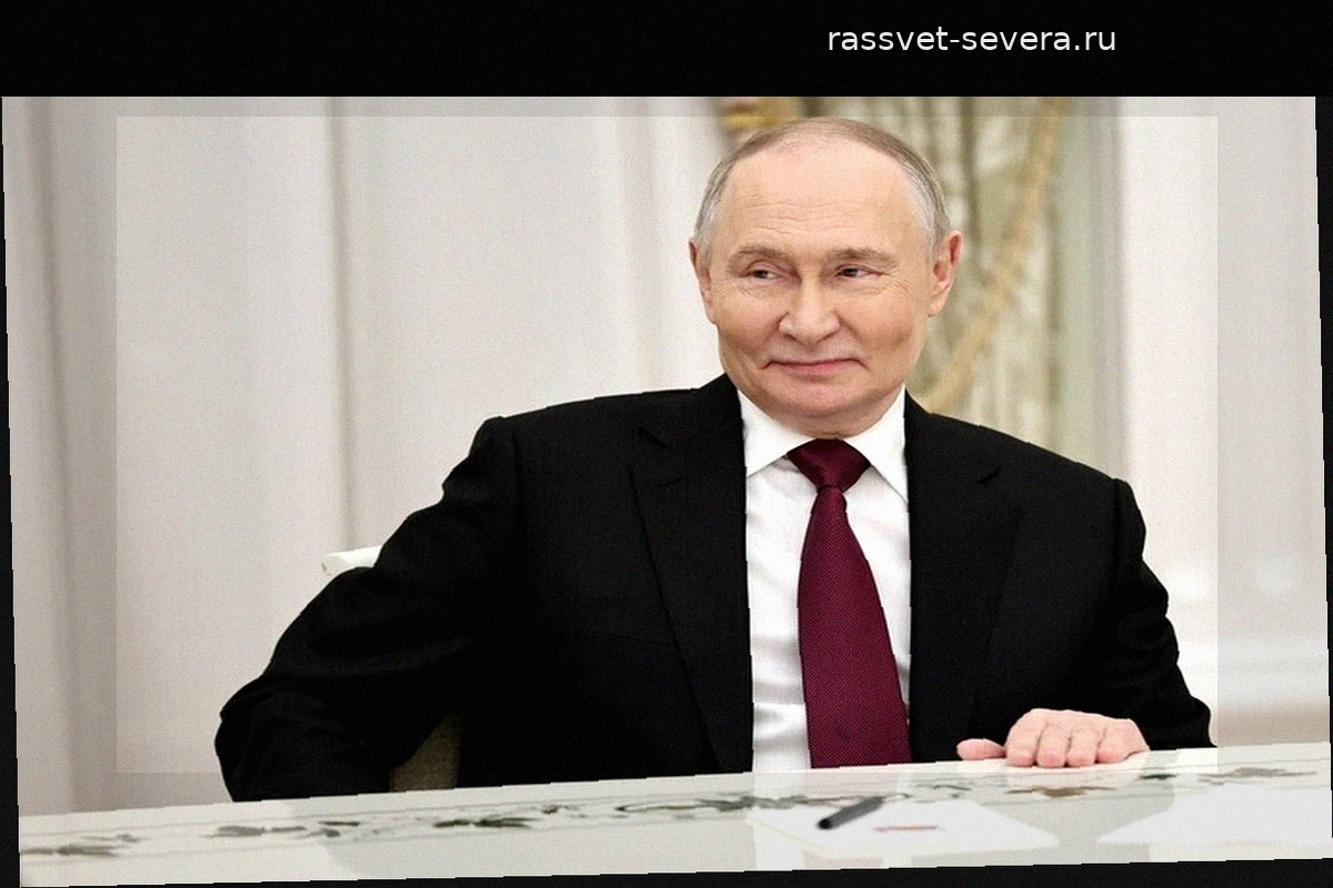 Владимир Путин и Михаил Мишустин поздравили атомщиков с профессиональным праздником