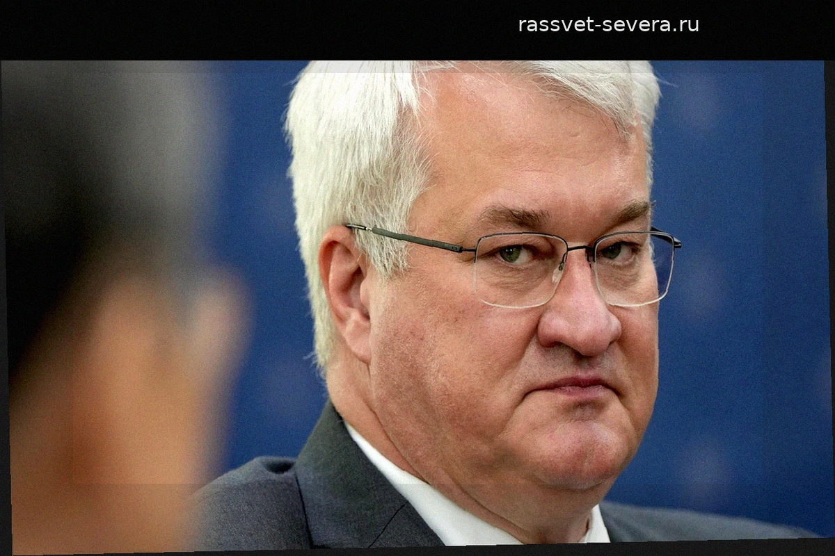 Мирошник ответил рифмой на заявления главы МИД Украины