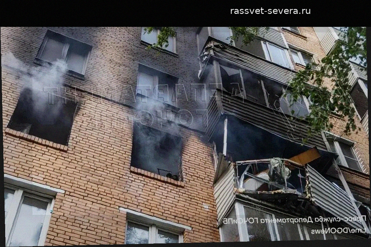 На юге Москвы из горящего дома эвакуировали 11 человек