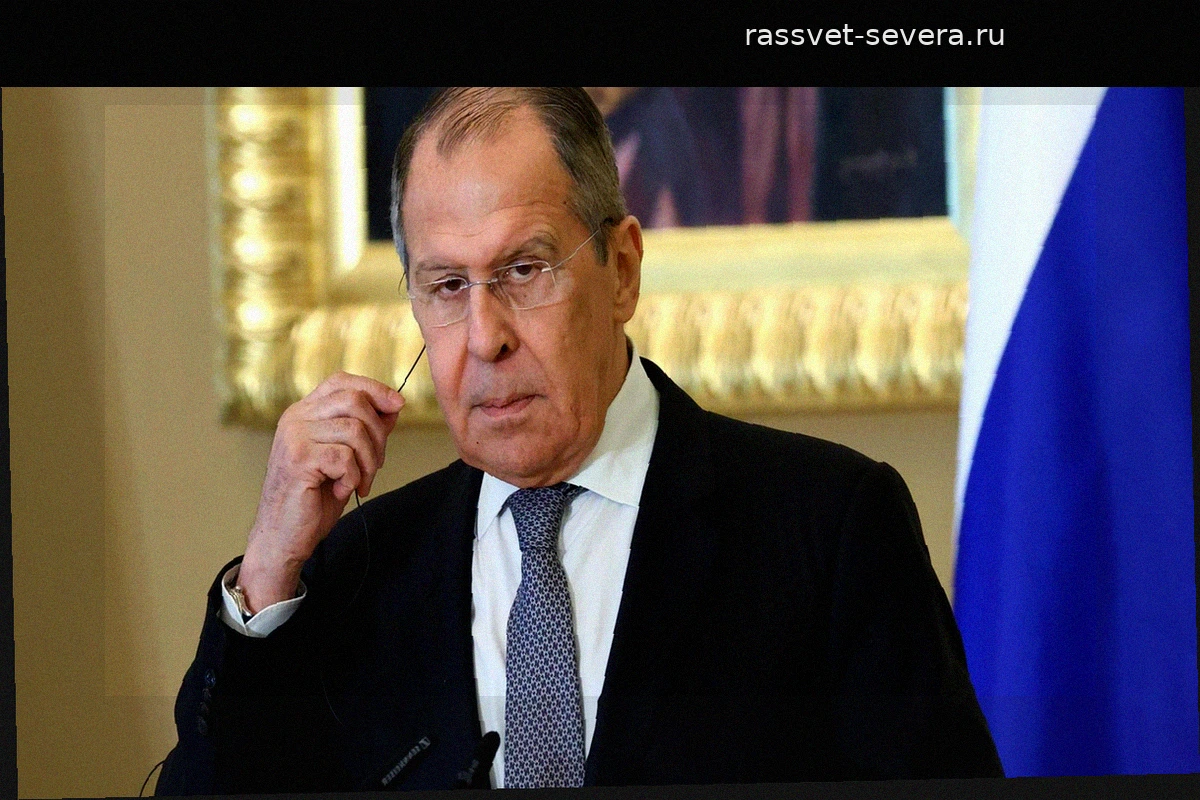 Лавров обсудил ситуацию в Персидском заливе с главой МИД ОАЭ